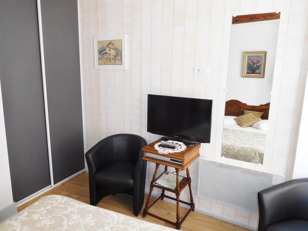 Location "Charme" Apartment Riquewihr Exterior photo